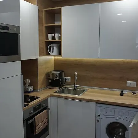 Diamond Apartment *